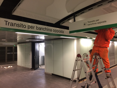 segnaletica stazione interni